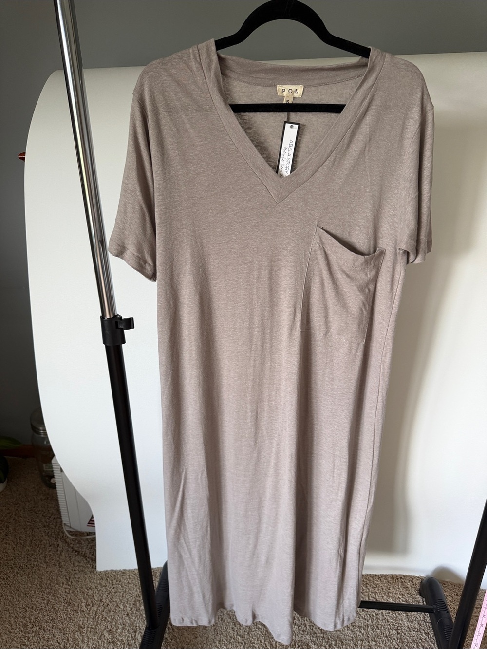 POL V-Neck Pocket Midi Dress in Taupe